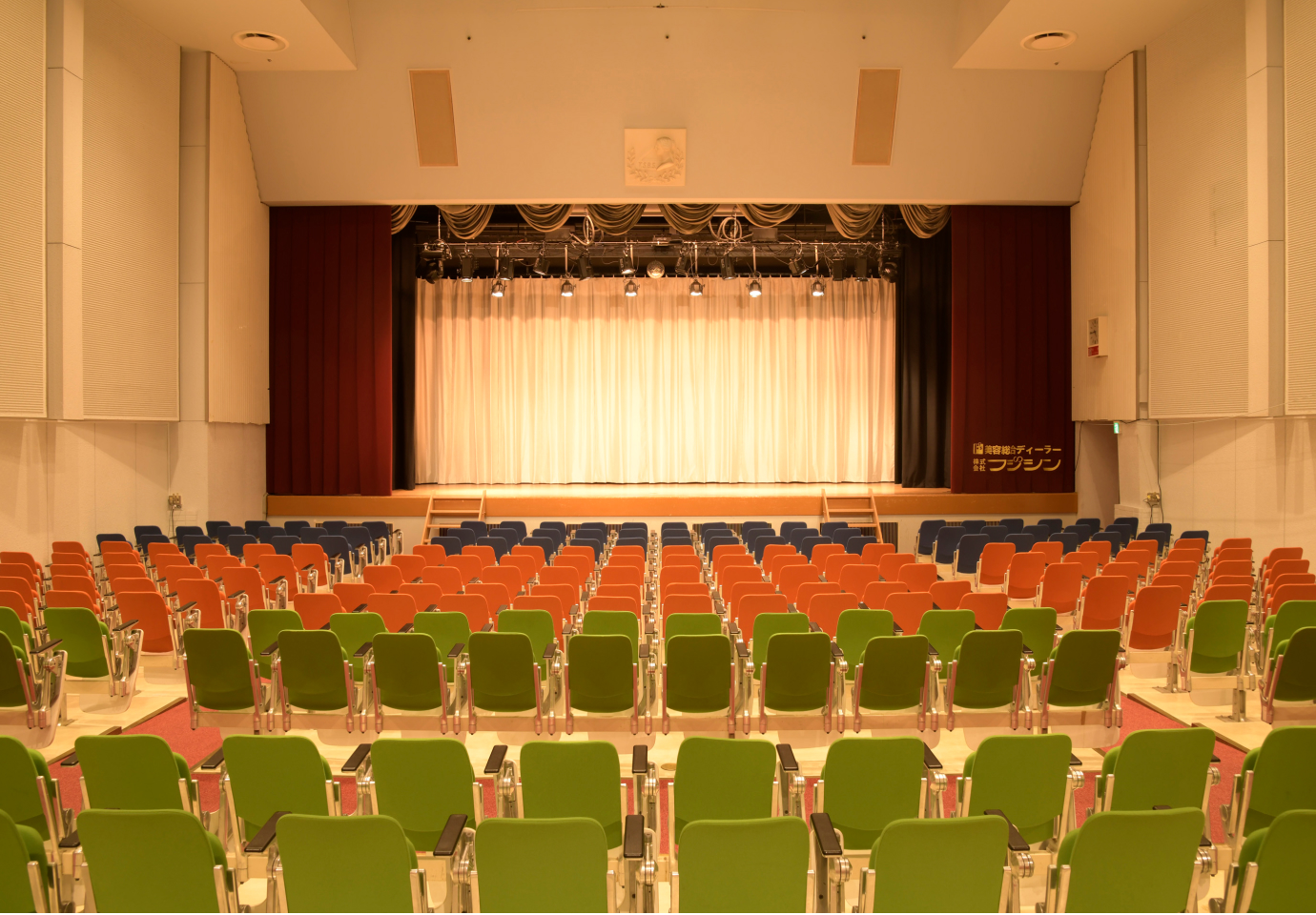 ＼ マルチホール使用料 ／