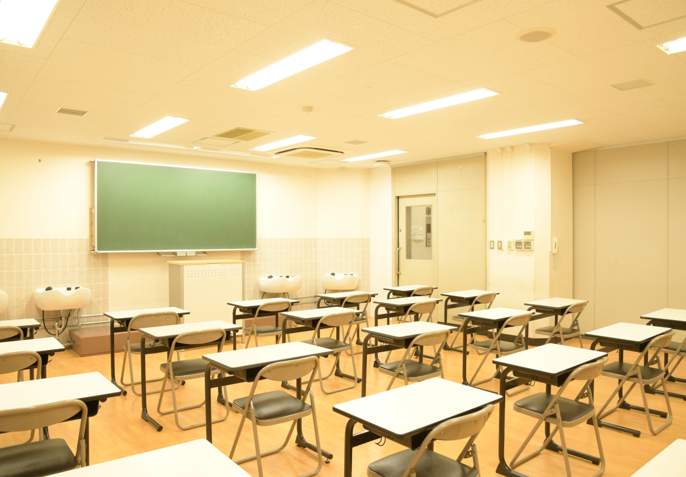 ＼ 教室使用料 ／