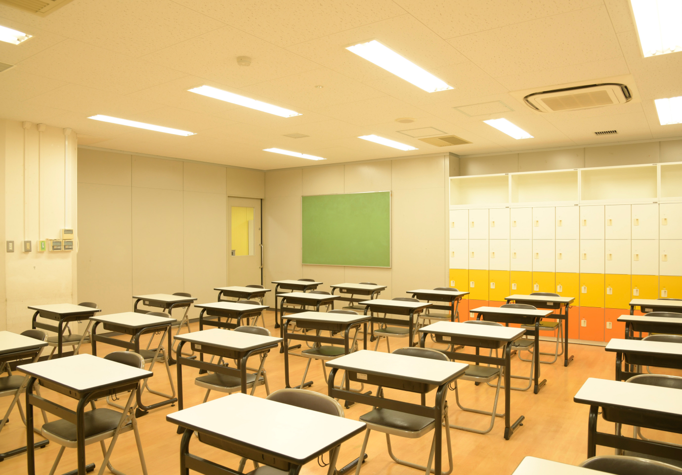 ＼ 教室使用料 ／